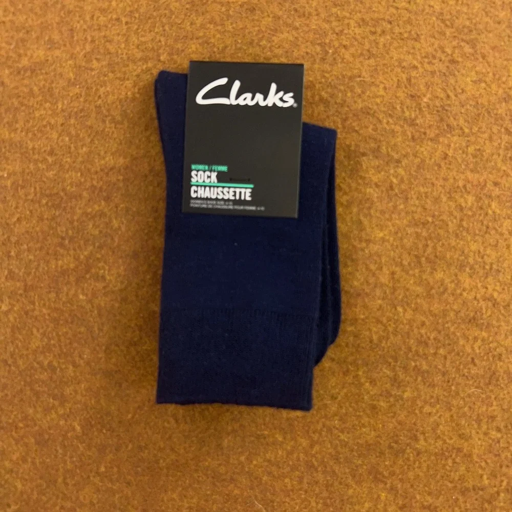Clarks Womens Shoe Size 4-10 Navy Blue Bamboo Blend Ribbed Crew Socks 1 Pair NWT